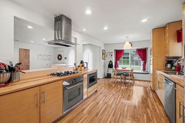 135 Chaney Court, Lawrenceville, GA 30044