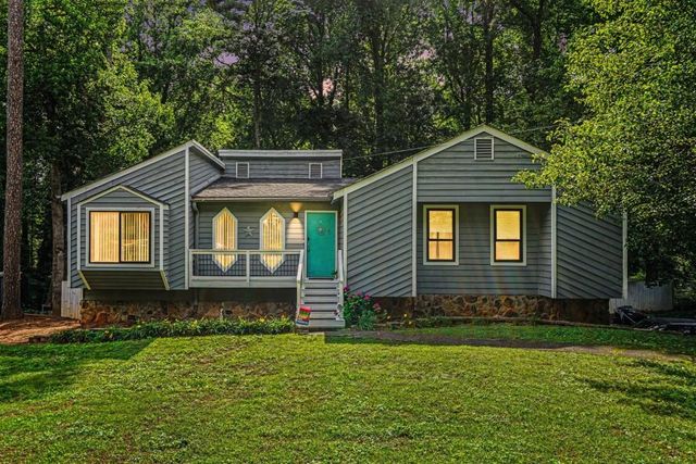 135 Chaney Court, Lawrenceville, GA 30044