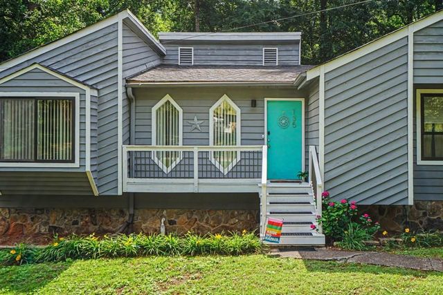 135 Chaney Court, Lawrenceville, GA 30044