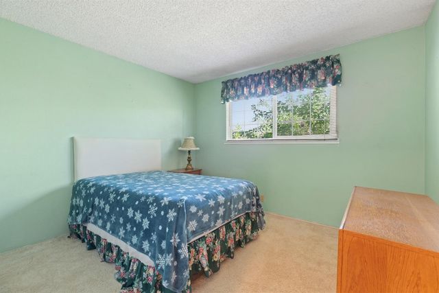 343 Eva Ct, Manteca, CA 95336