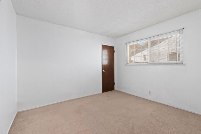 343 Eva Ct, Manteca, CA 95336