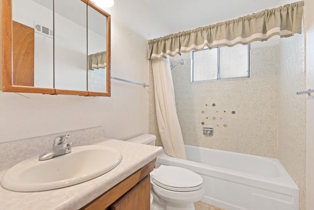 343 Eva Ct, Manteca, CA 95336