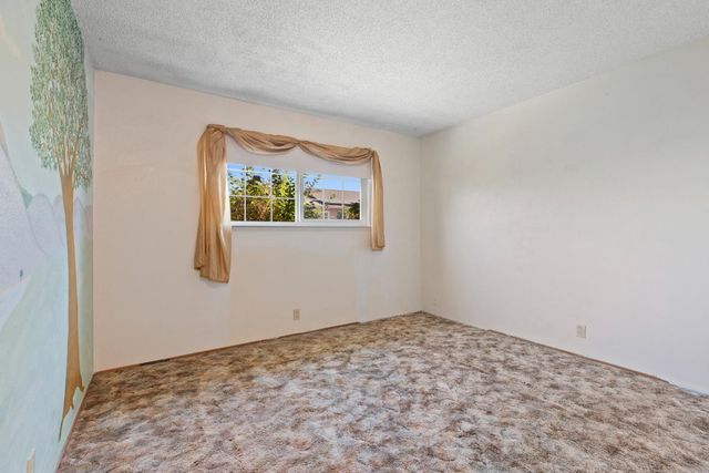 343 Eva Ct, Manteca, CA 95336