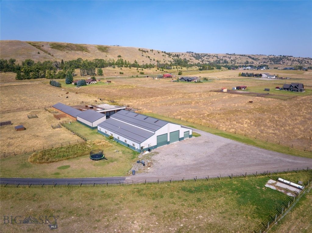 179 Black Dog Road, Gallatin Gateway, MT 59730 photo 12