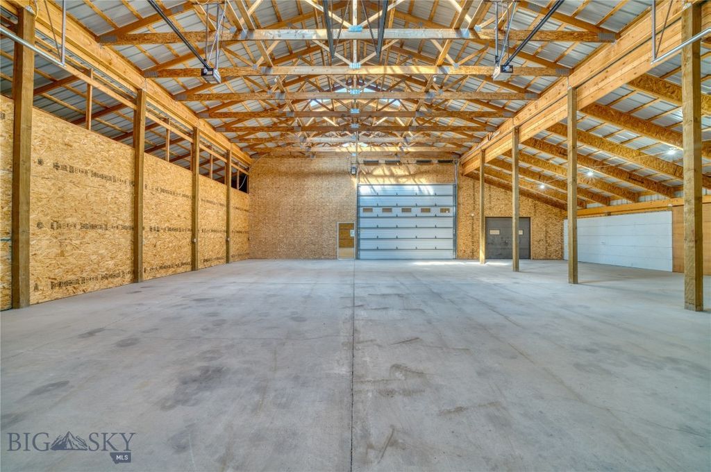 179 Black Dog Road, Gallatin Gateway, MT 59730 photo 4