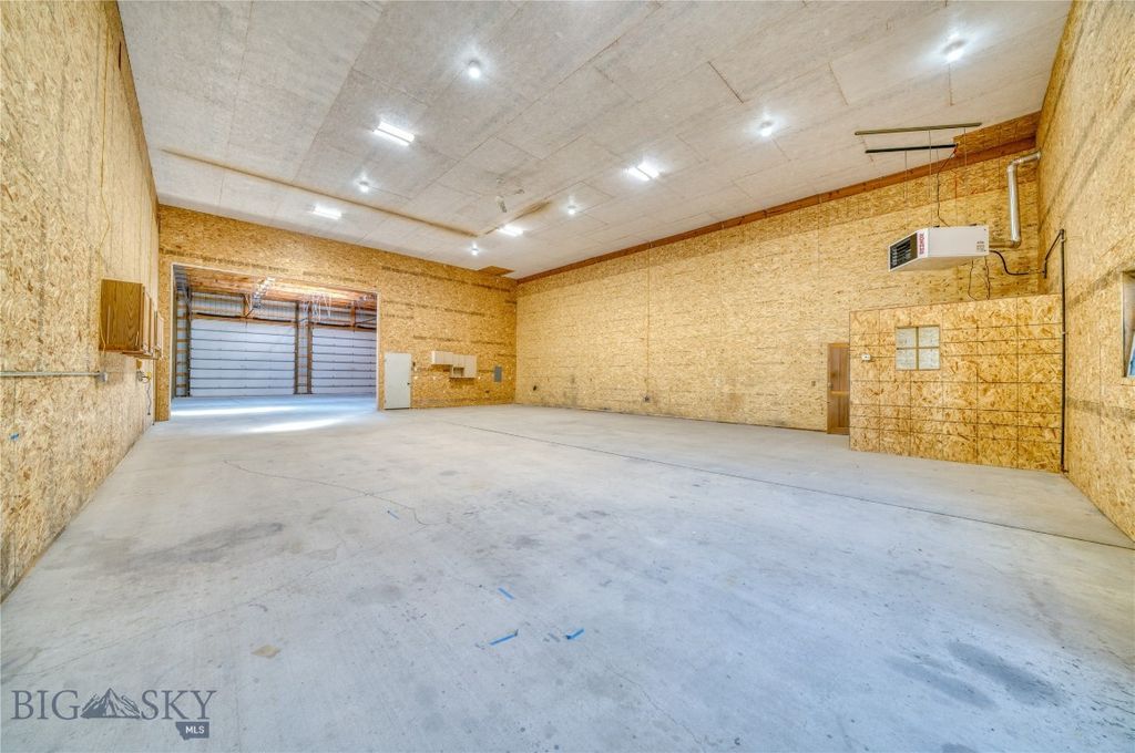 179 Black Dog Road, Gallatin Gateway, MT 59730 photo 7