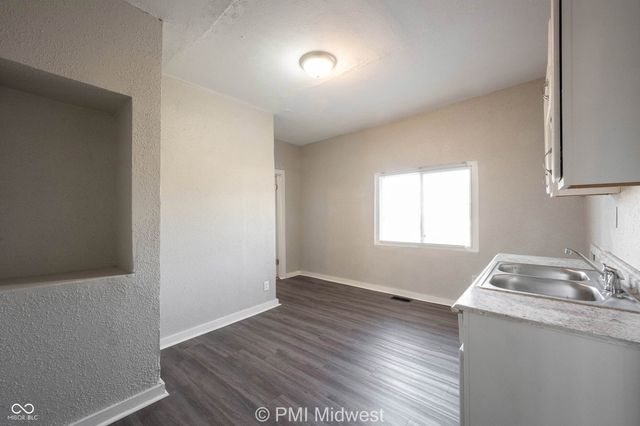 2909 Station Street, Indianapolis, IN 46218