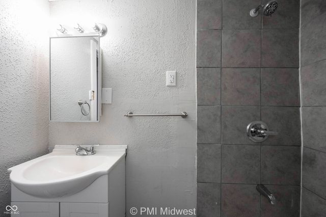 2909 Station Street, Indianapolis, IN 46218