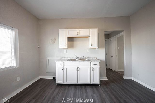 2909 Station Street, Indianapolis, IN 46218