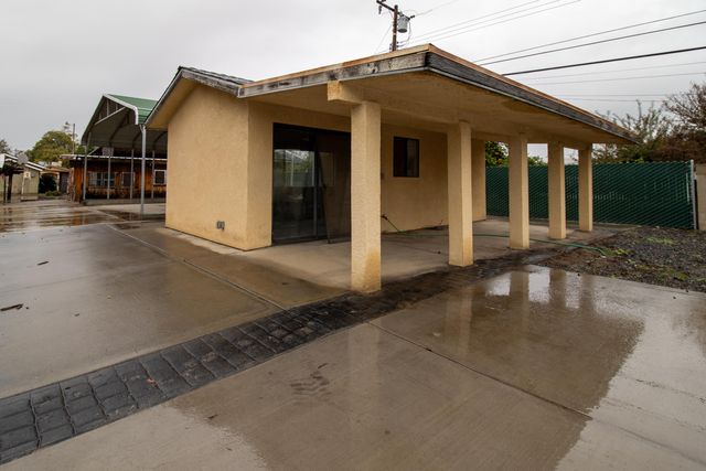 1107 W Westfield Avenue, Porterville, CA 93257