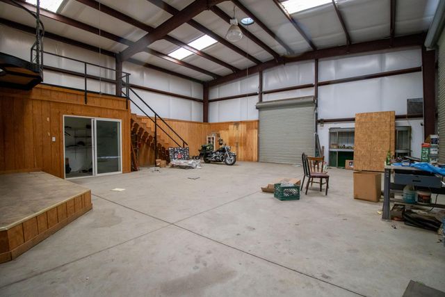 1107 W Westfield Avenue, Porterville, CA 93257