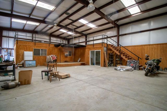 1107 W Westfield Avenue, Porterville, CA 93257