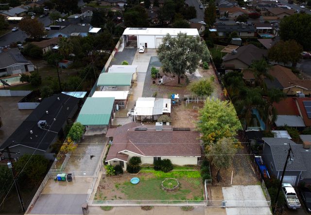 1107 W Westfield Avenue, Porterville, CA 93257