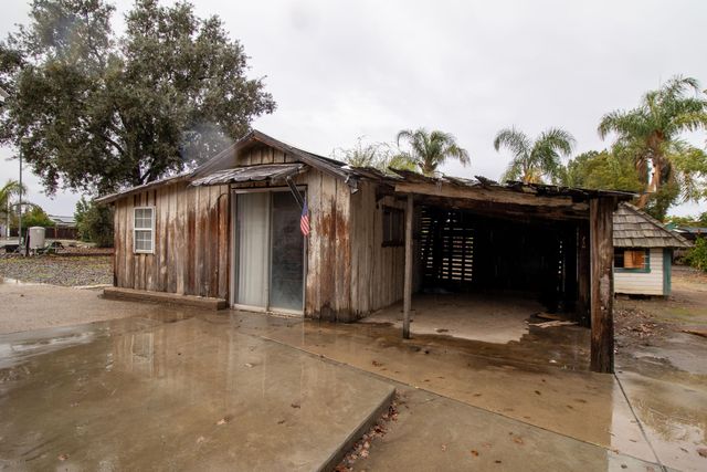 1107 W Westfield Avenue, Porterville, CA 93257