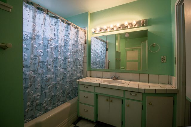 1107 W Westfield Avenue, Porterville, CA 93257