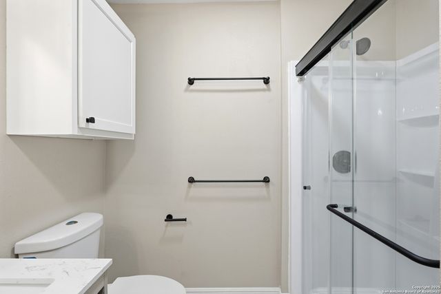 127 Roosevelt Drive, Seguin, TX 78155