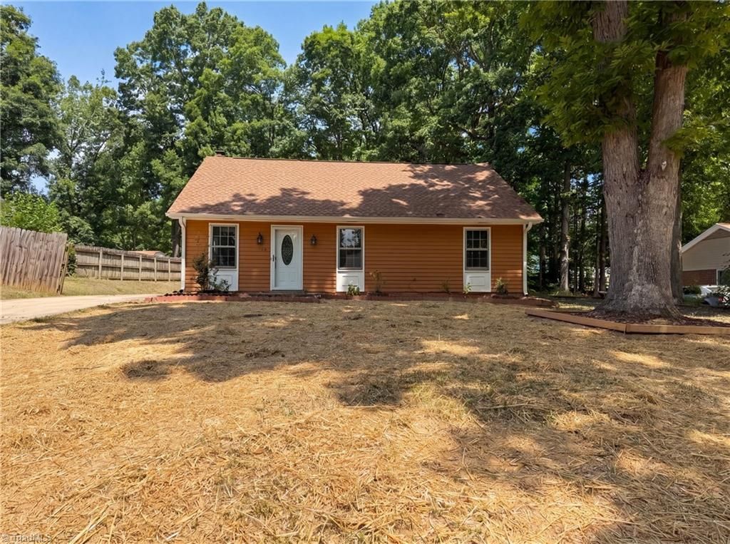 4708 Chaucer Drive, Greensboro, NC 27407