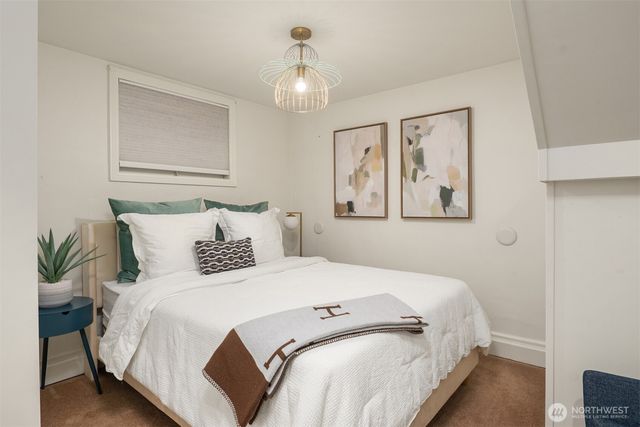 1515 28th Avenue W, Seattle, WA 98199