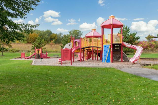13626 Applewood Trail, Rosemount, MN 55068