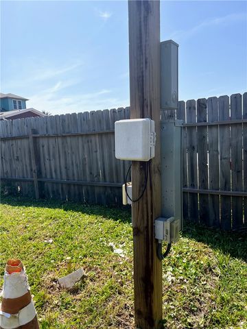 1510 Whispering Sands St, Port Aransas, TX 78373