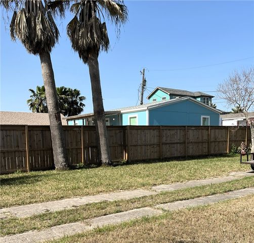 1510 Whispering Sands St, Port Aransas, TX 78373