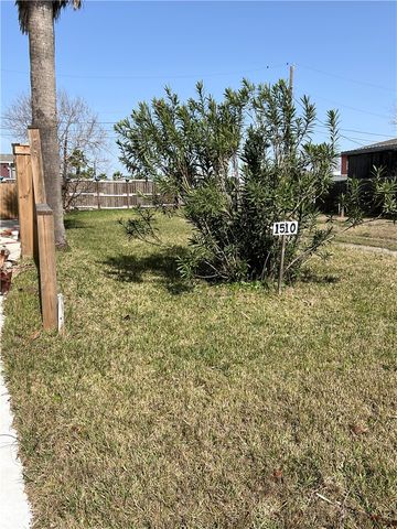 1510 Whispering Sands St, Port Aransas, TX 78373