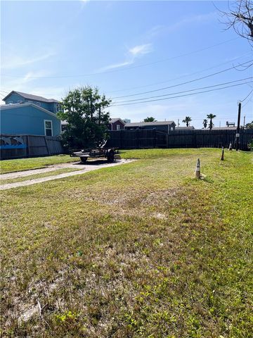 1510 Whispering Sands St, Port Aransas, TX 78373