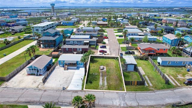 1510 Whispering Sands St, Port Aransas, TX 78373