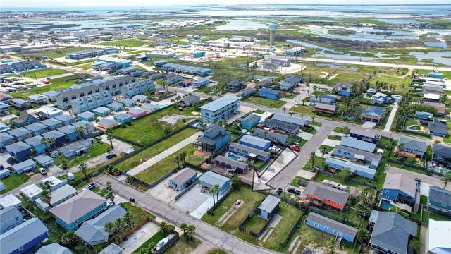 1510 Whispering Sands St, Port Aransas, TX 78373