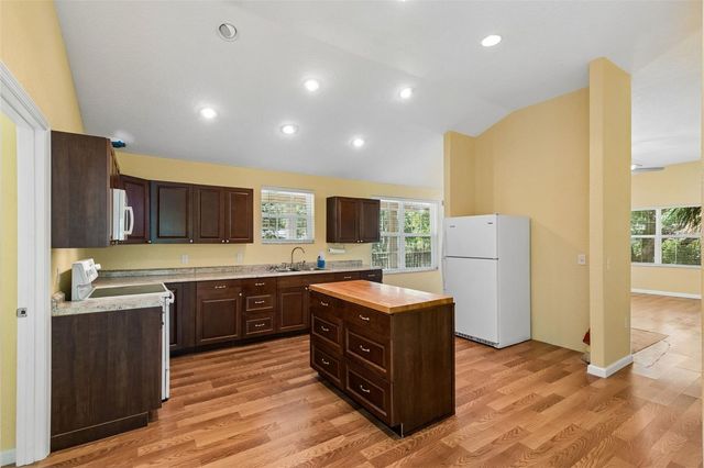 11274 S RIVIERA DRIVE, Homosassa, FL 34448