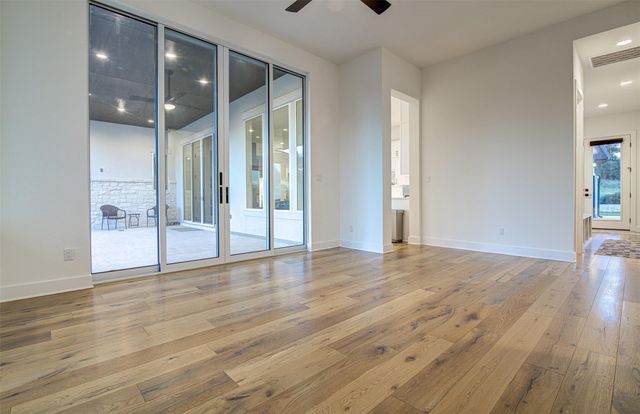 160 Onion Creek LN, Driftwood, TX 78619