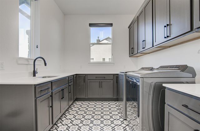 160 Onion Creek LN, Driftwood, TX 78619