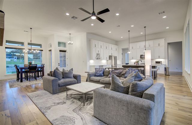 160 Onion Creek LN, Driftwood, TX 78619