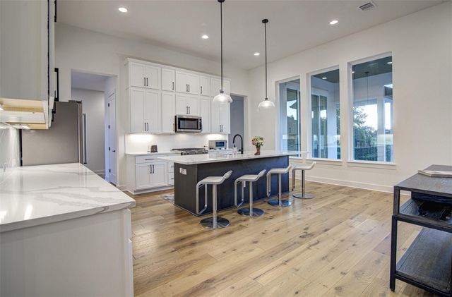 160 Onion Creek LN, Driftwood, TX 78619