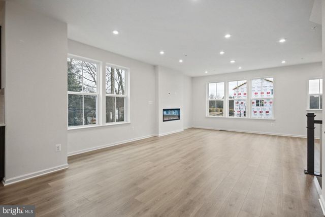 8262 LONGFORD RD, Millersville, MD 21108