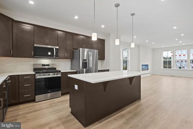 8262 LONGFORD RD, Millersville, MD 21108