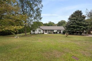 2274 AMBER WOODS Drive, Snellville, GA 30078