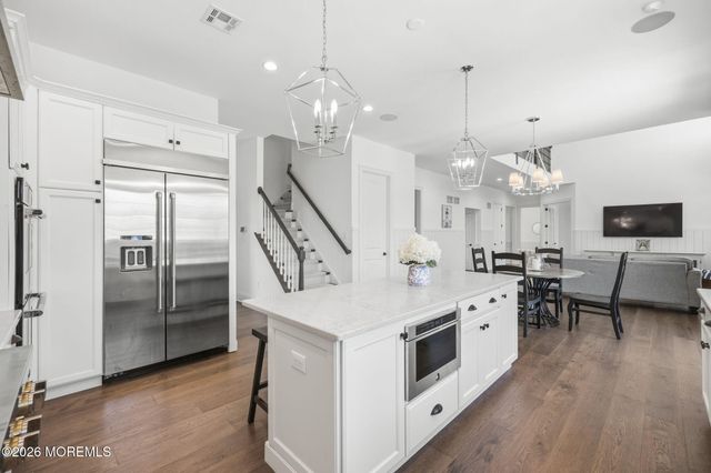 66 Windermere Road, Lincroft, NJ 07738