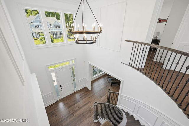 66 Windermere Road, Lincroft, NJ 07738