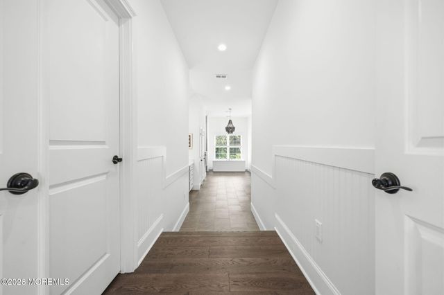 66 Windermere Road, Lincroft, NJ 07738