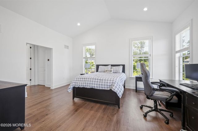 66 Windermere Road, Lincroft, NJ 07738