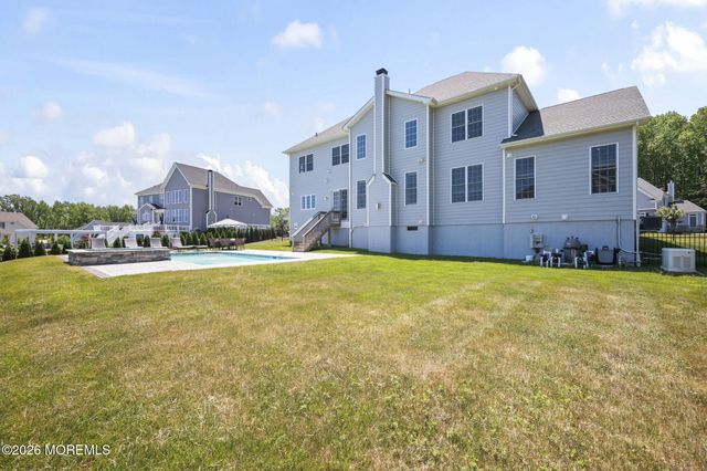 66 Windermere Road, Lincroft, NJ 07738
