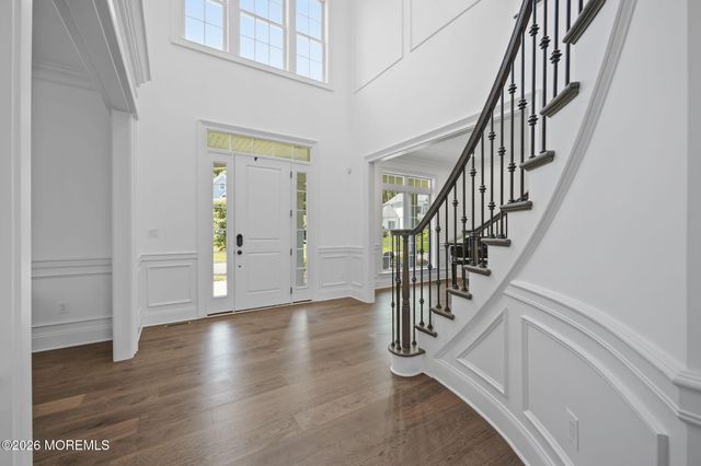 66 Windermere Road, Lincroft, NJ 07738