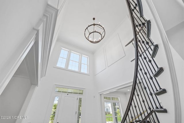 66 Windermere Road, Lincroft, NJ 07738