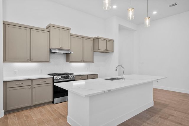 425 Mourning Dove Drive, Waller, TX 77447