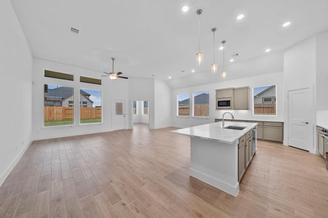 425 Mourning Dove Drive, Waller, TX 77447