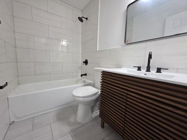 1958 Mckinley St 19, Hollywood, FL 33020