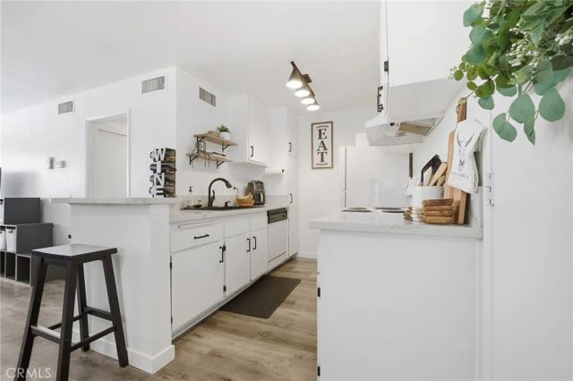 23515 Lyons 233, Valencia, CA 91355