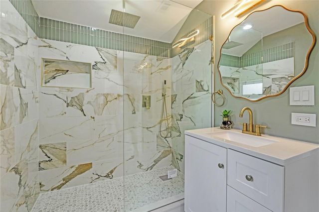 305 S ROSSITER STREET, Mount Dora, FL 32757