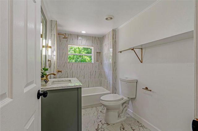 305 S ROSSITER STREET, Mount Dora, FL 32757
